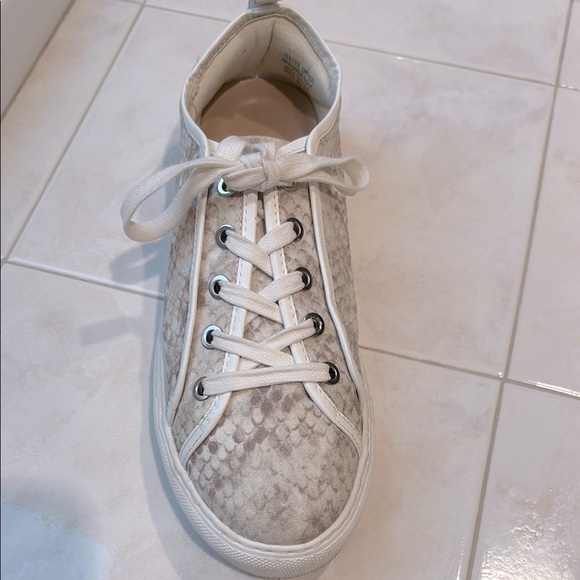 Ann Taylor Textile Snakeskin Pattern Women's Sneakers in size 8 - Picture 7 of 7